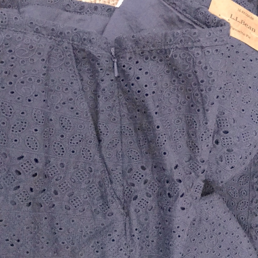 L. L. Bean Favorite Fit Skirt Size 16 - Picture 2 of 8